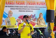 Gelar Operasi Pasar Murah, Gubernur Bengkulu Pastikan Stok Beras Aman