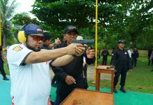 Gubernur Helmi Ikuti Lomba Tembak Eksekutif HUT Bhayangkara di Polda Bengkulu