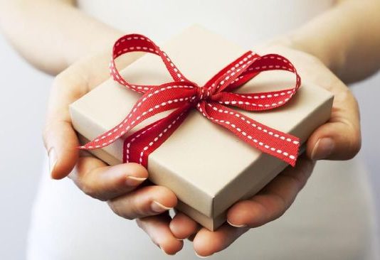 Hadiah dari Murid untuk Guru, Apresiasi atau Gratifikasi? Ini Penjelasan PGRI dan KPK