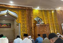 Perdana, Masjid Raya Baitul Izzah Bengkulu Gelar Khutbah Jumat Berbahasa Arab