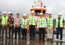 Kapolda Bengkulu Dampingi Menko Infrastruktur Tinjau Pengerukan Alur Pulau Baai