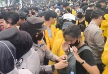 Ribuan Mahasiswa Lanjutkan Aksi di DPRD Bengkulu, Polisi Lakukan Pengamanan Ketat