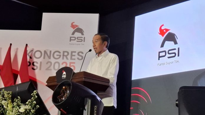 687b9718a7aa6-presiden-ke-7-ri-jokowi-di-acara-kongres-psi_1265_711