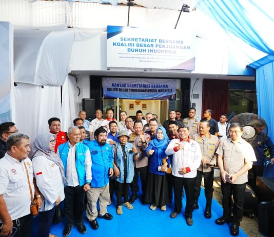 Kapolri Meresmikan Sekretariat Bersama Koalisi Besar Perjuangan Buruh Indonesia