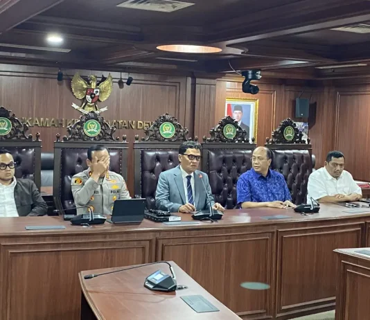 Komisi III DPR Minta Mandiri Buka Rekening Botok Pati, Tak Ada Persoalan Pidana