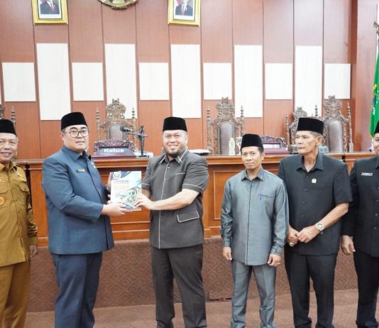 DPRD Kota Bengkulu Serahkan 235 Aspirasi Hasil Reses kepada Pemkot Bengkulu