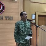 Turunkan Bendera Bulan Bintang, Dua Prajurit TNI Raih Kenaikan Pangkat Luar Biasa
