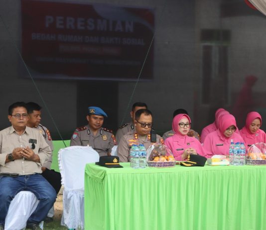 Polres Mukomuko Resmikan Bedah Rumah dan Santuni Anak Yatim di Lubuk Pinang